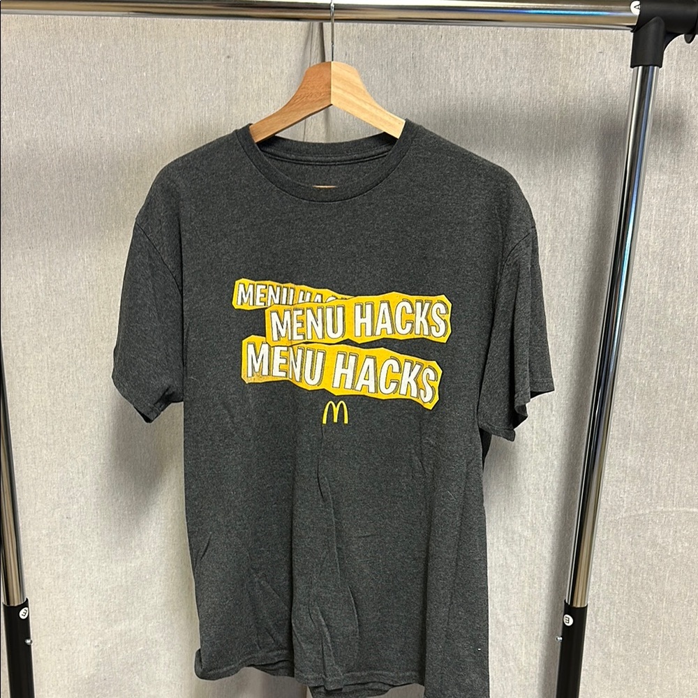 McDonald's Gray and Yellow Short Sleeve Tee Casual